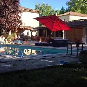 gite au village Appartement