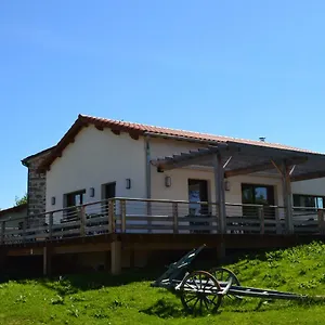 https://ferme-auberge-briassou.hotels-rhonealpes.com